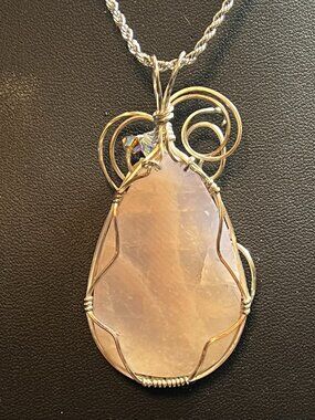 Vintage Lavender Jadeite Pendant Necklace (274)